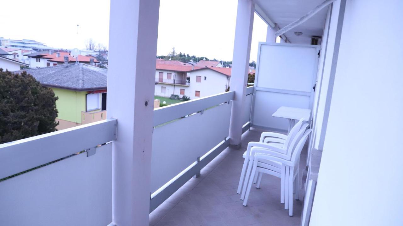 Condominio Quadrangolo-Gemini Bibione Kültér fotó